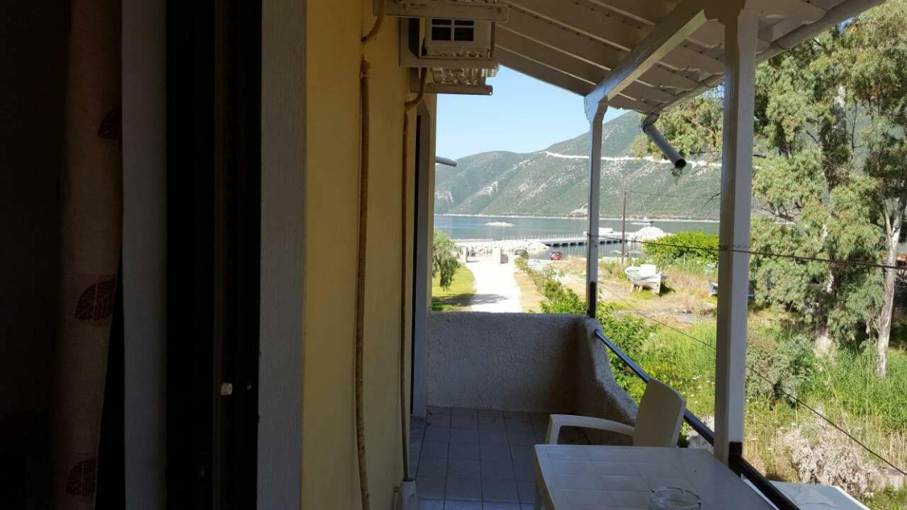 Villa Makis Vasiliki  Ngoại thất bức ảnh